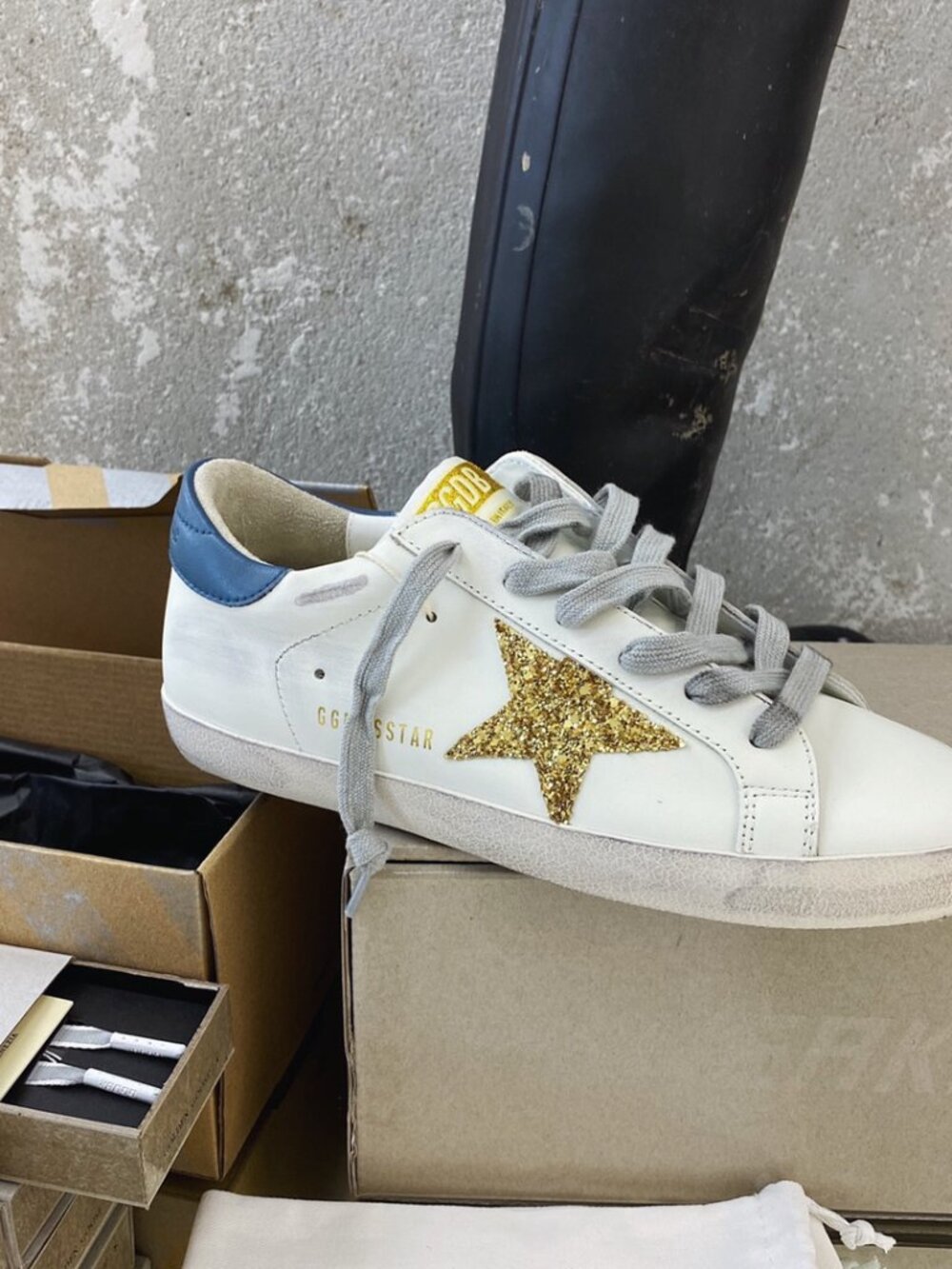 Golden Goose Blue and Gold Star Sneakers - Picture 5 of 7